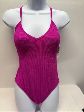 Women Pink ribbed High leg one piece swimsuit size 7-8 (M)Crisscros tie backNWT.
